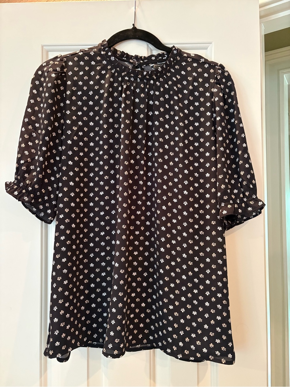 Ann Taylor Black Floral Short-Sleeve Women's Dress